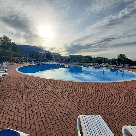 Apartmentsgarda - Corte Collina 12 * Castion Veronese